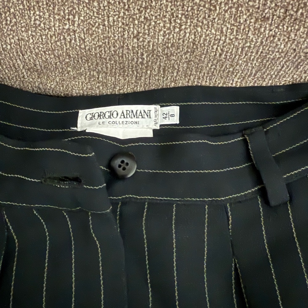 Giorgio Armani 80s/90s Relaxed Navy
Summerweight Pinstripe Pant